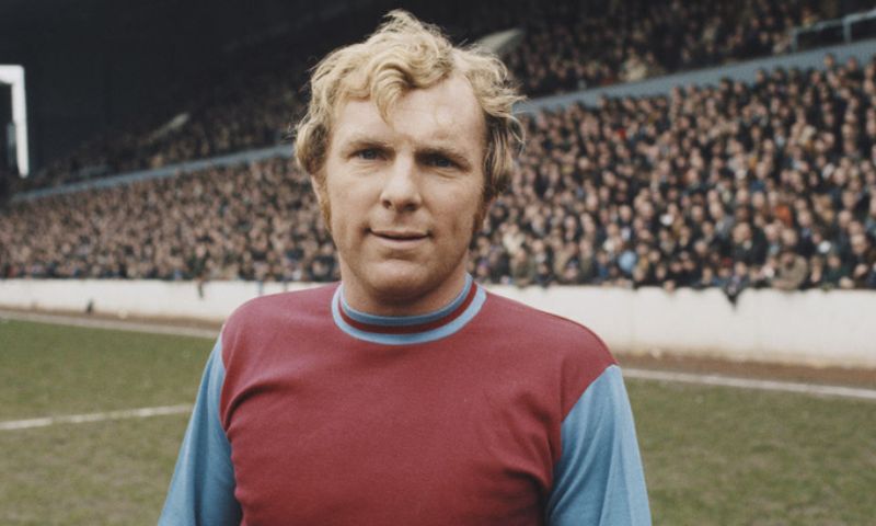 Tiểu sử Bobby Moore bước đầu sự nghiệp